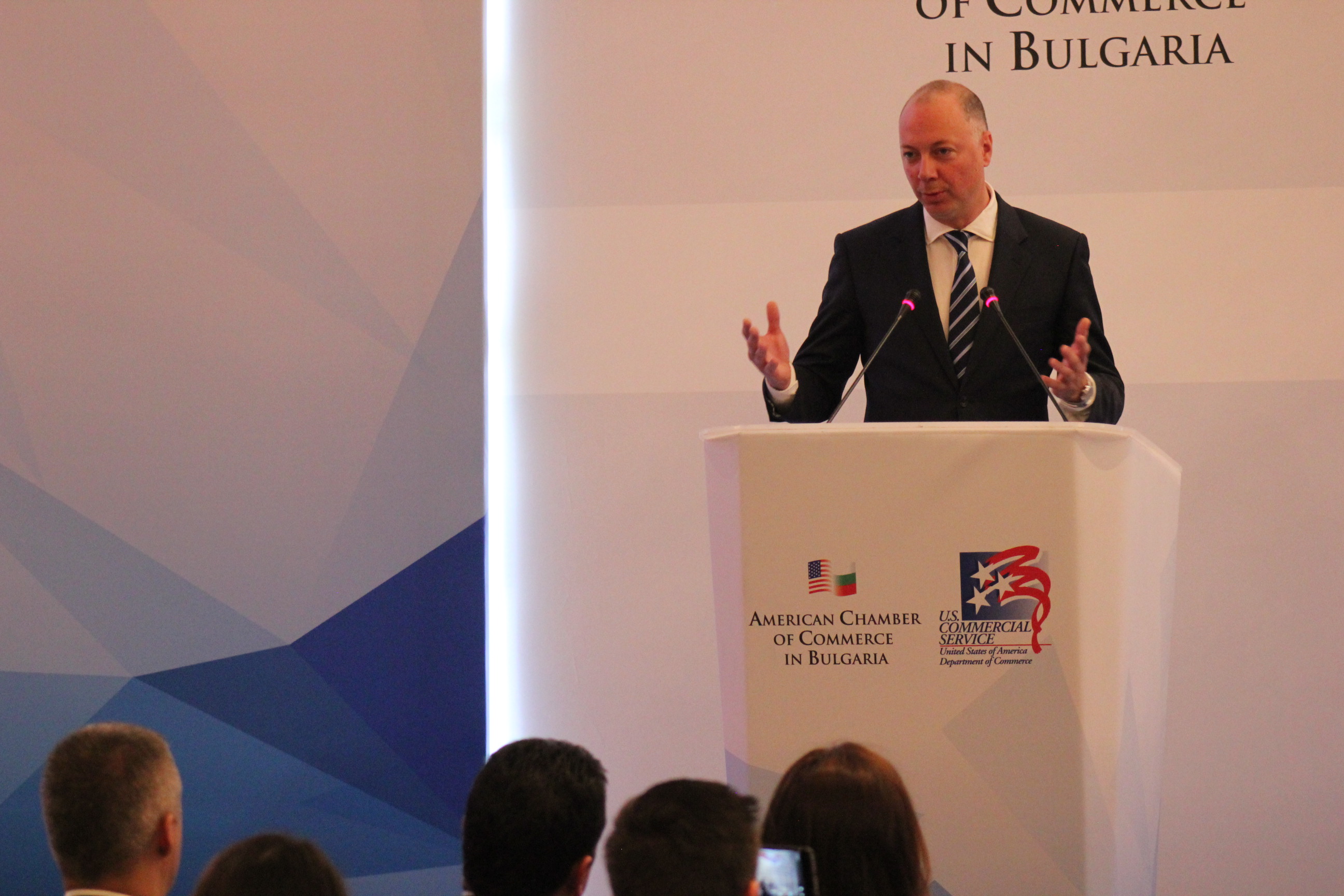 Росен Желязков: Разчитаме, че бизнесът ще бъде партньор и коректив на държавата в реализацията на е-управлението